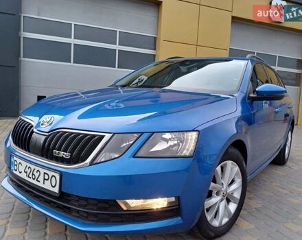 Синий Шкода Октавия, объемом двигателя 1.6 л и пробегом 210 тыс. км за 13799 $, фото 1 на Automoto.ua