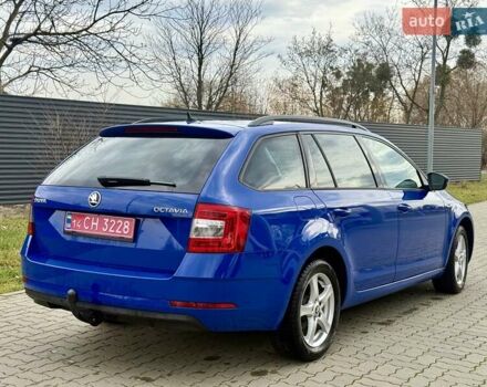 Синий Шкода Октавия, объемом двигателя 2 л и пробегом 226 тыс. км за 13999 $, фото 4 на Automoto.ua