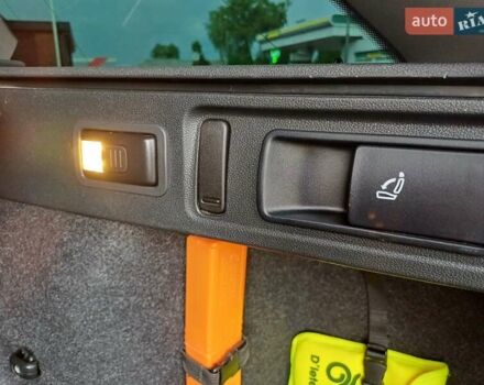 Синий Шкода Октавия, объемом двигателя 1.6 л и пробегом 210 тыс. км за 13799 $, фото 46 на Automoto.ua