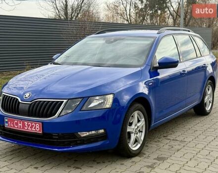Синий Шкода Октавия, объемом двигателя 2 л и пробегом 226 тыс. км за 13999 $, фото 2 на Automoto.ua