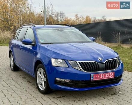 Синий Шкода Октавия, объемом двигателя 2 л и пробегом 226 тыс. км за 13999 $, фото 5 на Automoto.ua
