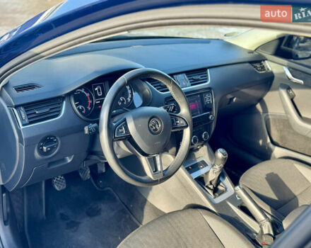 Синий Шкода Октавия, объемом двигателя 0 л и пробегом 252 тыс. км за 13950 $, фото 10 на Automoto.ua