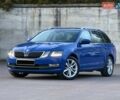 Синий Шкода Октавия, объемом двигателя 2 л и пробегом 245 тыс. км за 17850 $, фото 1 на Automoto.ua