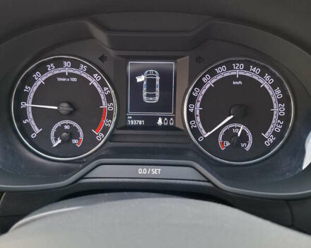 Синий Шкода Октавия, объемом двигателя 2 л и пробегом 193 тыс. км за 14200 $, фото 13 на Automoto.ua