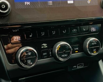 Синий Шкода Октавия, объемом двигателя 2 л и пробегом 254 тыс. км за 16155 $, фото 18 на Automoto.ua