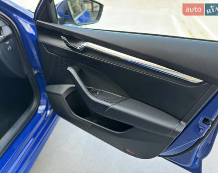 Синий Шкода Октавия, объемом двигателя 2 л и пробегом 228 тыс. км за 19350 $, фото 42 на Automoto.ua