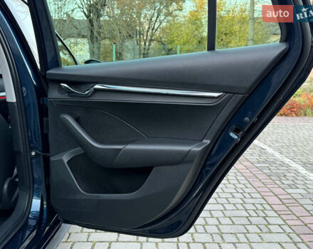 Синій Шкода Октавія, об'ємом двигуна 2 л та пробігом 158 тис. км за 23800 $, фото 74 на Automoto.ua