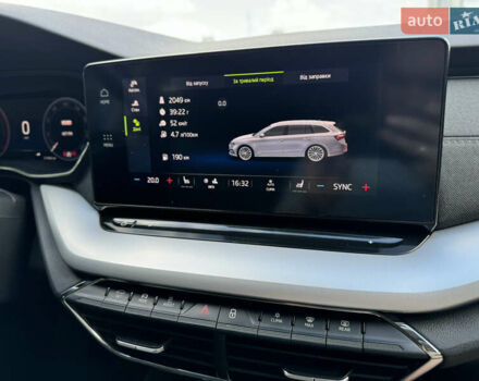 Синий Шкода Октавия, объемом двигателя 2 л и пробегом 228 тыс. км за 19350 $, фото 64 на Automoto.ua