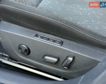 Синий Шкода Октавия, объемом двигателя 2 л и пробегом 228 тыс. км за 19350 $, фото 41 на Automoto.ua