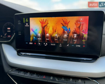 Синий Шкода Октавия, объемом двигателя 2 л и пробегом 228 тыс. км за 19350 $, фото 71 на Automoto.ua