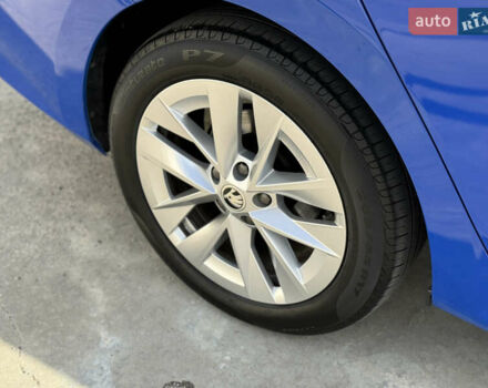 Синий Шкода Октавия, объемом двигателя 2 л и пробегом 228 тыс. км за 19350 $, фото 23 на Automoto.ua