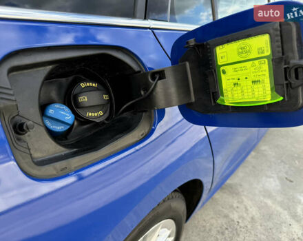 Синий Шкода Октавия, объемом двигателя 2 л и пробегом 228 тыс. км за 19350 $, фото 104 на Automoto.ua