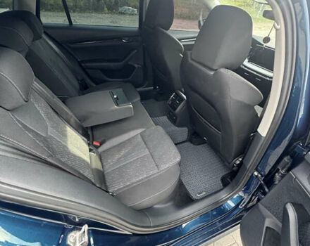 Синий Шкода Октавия, объемом двигателя 1.97 л и пробегом 225 тыс. км за 20000 $, фото 24 на Automoto.ua