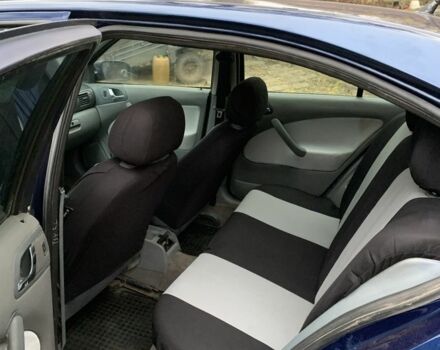 Синий Шкода Октавия, объемом двигателя 1.8 л и пробегом 360 тыс. км за 3300 $, фото 5 на Automoto.ua