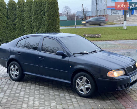Синий Шкода Октавия, объемом двигателя 1.6 л и пробегом 317 тыс. км за 2650 $, фото 4 на Automoto.ua