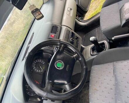 Синий Шкода Октавия, объемом двигателя 1.8 л и пробегом 200 тыс. км за 3500 $, фото 6 на Automoto.ua