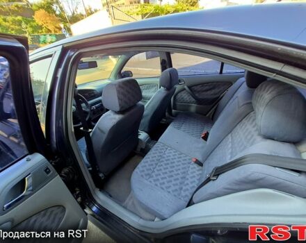 Синий Шкода Октавия, объемом двигателя 1.8 л и пробегом 400 тыс. км за 3500 $, фото 2 на Automoto.ua