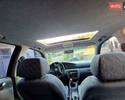 Синий Шкода Октавия, объемом двигателя 1.8 л и пробегом 400 тыс. км за 2300 $, фото 4 на Automoto.ua