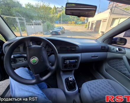 Синий Шкода Октавия, объемом двигателя 1.8 л и пробегом 400 тыс. км за 3500 $, фото 6 на Automoto.ua