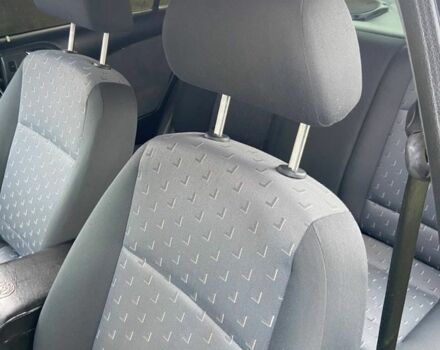 Синий Шкода Октавия, объемом двигателя 1.8 л и пробегом 200 тыс. км за 3500 $, фото 5 на Automoto.ua