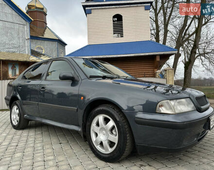 Синій Шкода Октавія, об'ємом двигуна 1.6 л та пробігом 288 тис. км за 2599 $, фото 1 на Automoto.ua