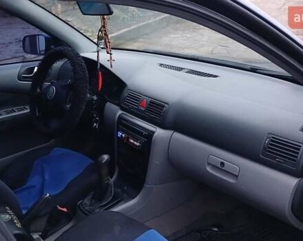 Синий Шкода Октавия, объемом двигателя 1.6 л и пробегом 265 тыс. км за 2900 $, фото 1 на Automoto.ua