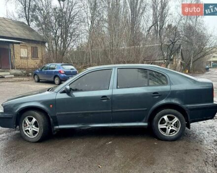 Синий Шкода Октавия, объемом двигателя 2 л и пробегом 300 тыс. км за 1652 $, фото 4 на Automoto.ua