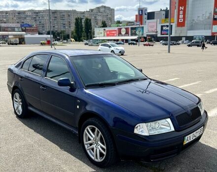 Синий Шкода Октавия, объемом двигателя 1.8 л и пробегом 287 тыс. км за 3800 $, фото 4 на Automoto.ua