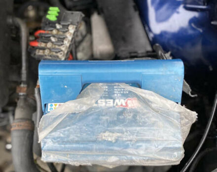 Синий Шкода Октавия, объемом двигателя 1.6 л и пробегом 230 тыс. км за 3499 $, фото 62 на Automoto.ua