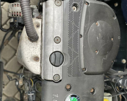 Синий Шкода Октавия, объемом двигателя 1.6 л и пробегом 230 тыс. км за 3499 $, фото 63 на Automoto.ua