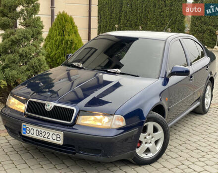 Синий Шкода Октавия, объемом двигателя 1.6 л и пробегом 230 тыс. км за 3499 $, фото 3 на Automoto.ua