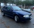 Синий Шкода Октавия, объемом двигателя 1.8 л и пробегом 300 тыс. км за 3999 $, фото 2 на Automoto.ua
