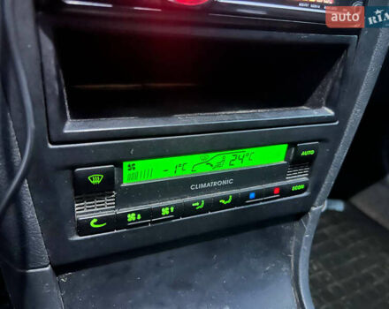 Синий Шкода Октавия, объемом двигателя 1.78 л и пробегом 300 тыс. км за 3999 $, фото 10 на Automoto.ua