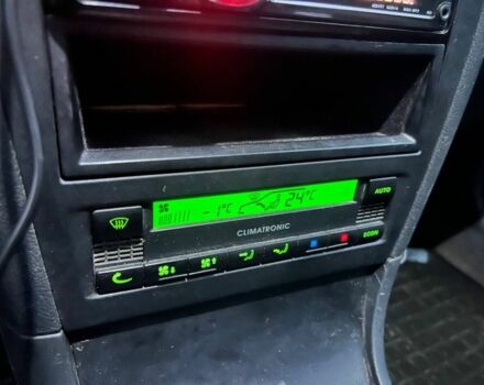 Синий Шкода Октавия, объемом двигателя 1.8 л и пробегом 300 тыс. км за 3999 $, фото 10 на Automoto.ua