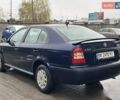 Синий Шкода Октавия, объемом двигателя 1.4 л и пробегом 220 тыс. км за 3900 $, фото 2 на Automoto.ua