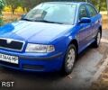 Синий Шкода Октавия, объемом двигателя 1.6 л и пробегом 230 тыс. км за 4600 $, фото 1 на Automoto.ua