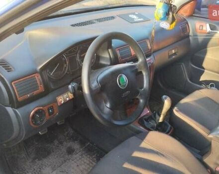 Синий Шкода Октавия, объемом двигателя 1.6 л и пробегом 230 тыс. км за 4400 $, фото 5 на Automoto.ua