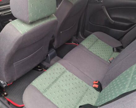 Синий Шкода Октавия, объемом двигателя 1.9 л и пробегом 300 тыс. км за 4200 $, фото 6 на Automoto.ua