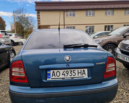 Синий Шкода Октавия, объемом двигателя 1.9 л и пробегом 300 тыс. км за 4200 $, фото 4 на Automoto.ua