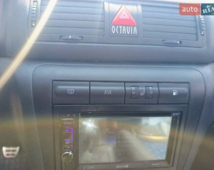 Синій Шкода Октавія, об'ємом двигуна 2 л та пробігом 147 тис. км за 5600 $, фото 9 на Automoto.ua