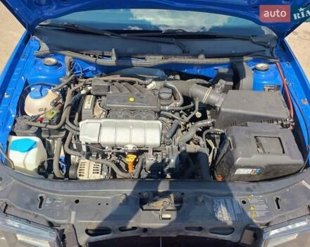 Синій Шкода Октавія, об'ємом двигуна 2 л та пробігом 147 тис. км за 5600 $, фото 11 на Automoto.ua