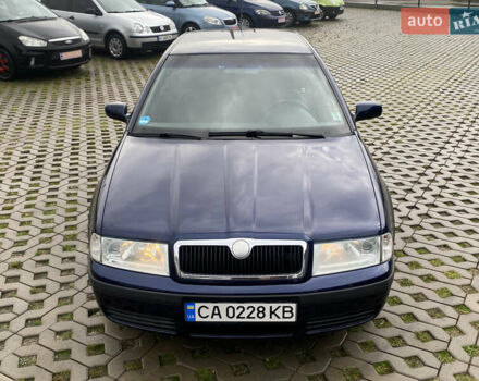 Синій Шкода Октавія, об'ємом двигуна 1.6 л та пробігом 240 тис. км за 4800 $, фото 7 на Automoto.ua