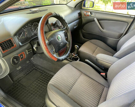 Синий Шкода Октавия, объемом двигателя 1.78 л и пробегом 186 тыс. км за 5700 $, фото 4 на Automoto.ua