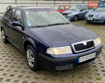 Синій Шкода Октавія, об'ємом двигуна 1.6 л та пробігом 240 тис. км за 4800 $, фото 4 на Automoto.ua