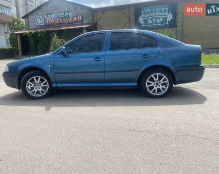 Синий Шкода Октавия, объемом двигателя 1.6 л и пробегом 268 тыс. км за 4000 $, фото 5 на Automoto.ua