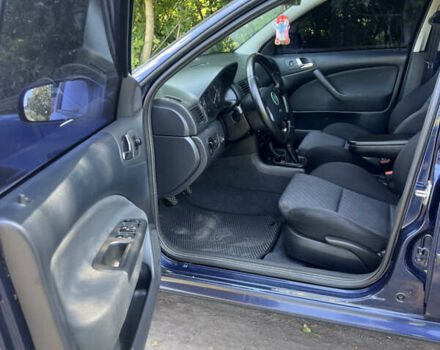 Синий Шкода Октавия, объемом двигателя 1.8 л и пробегом 250 тыс. км за 5200 $, фото 12 на Automoto.ua