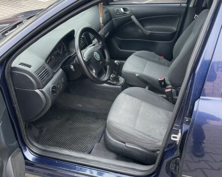 Синий Шкода Октавия, объемом двигателя 1.6 л и пробегом 242 тыс. км за 4800 $, фото 7 на Automoto.ua