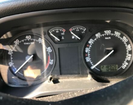 Синий Шкода Октавия, объемом двигателя 1.6 л и пробегом 218 тыс. км за 4800 $, фото 7 на Automoto.ua