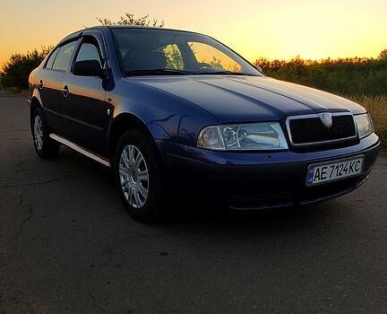 Синий Шкода Октавия, объемом двигателя 1.9 л и пробегом 300 тыс. км за 3850 $, фото 1 на Automoto.ua