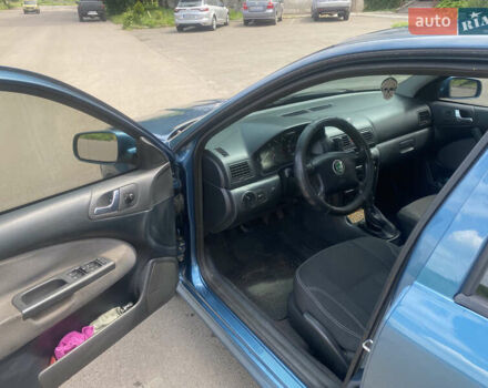 Синий Шкода Октавия, объемом двигателя 1.6 л и пробегом 268 тыс. км за 4000 $, фото 6 на Automoto.ua